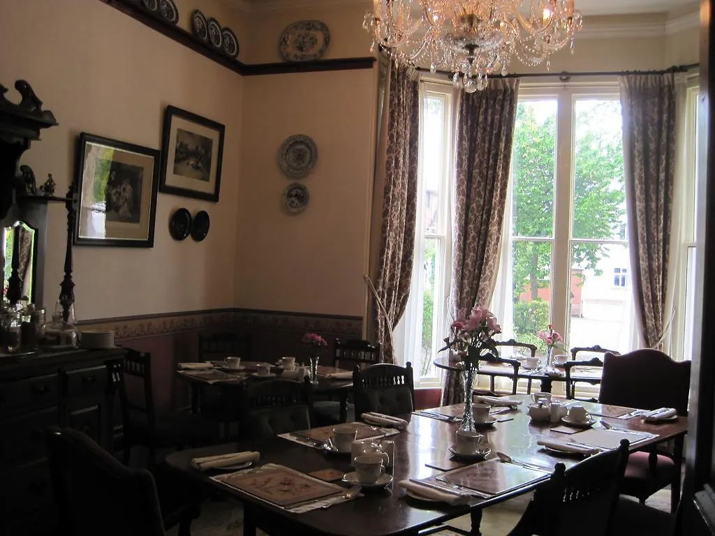 Mitchells Of Chester Guest House